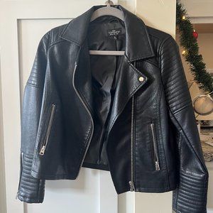 *NWOT* Topshop Petite Faux Leather Moto Jacket in black
